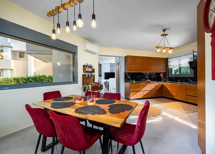 Hideaway Villa Jaliszósz